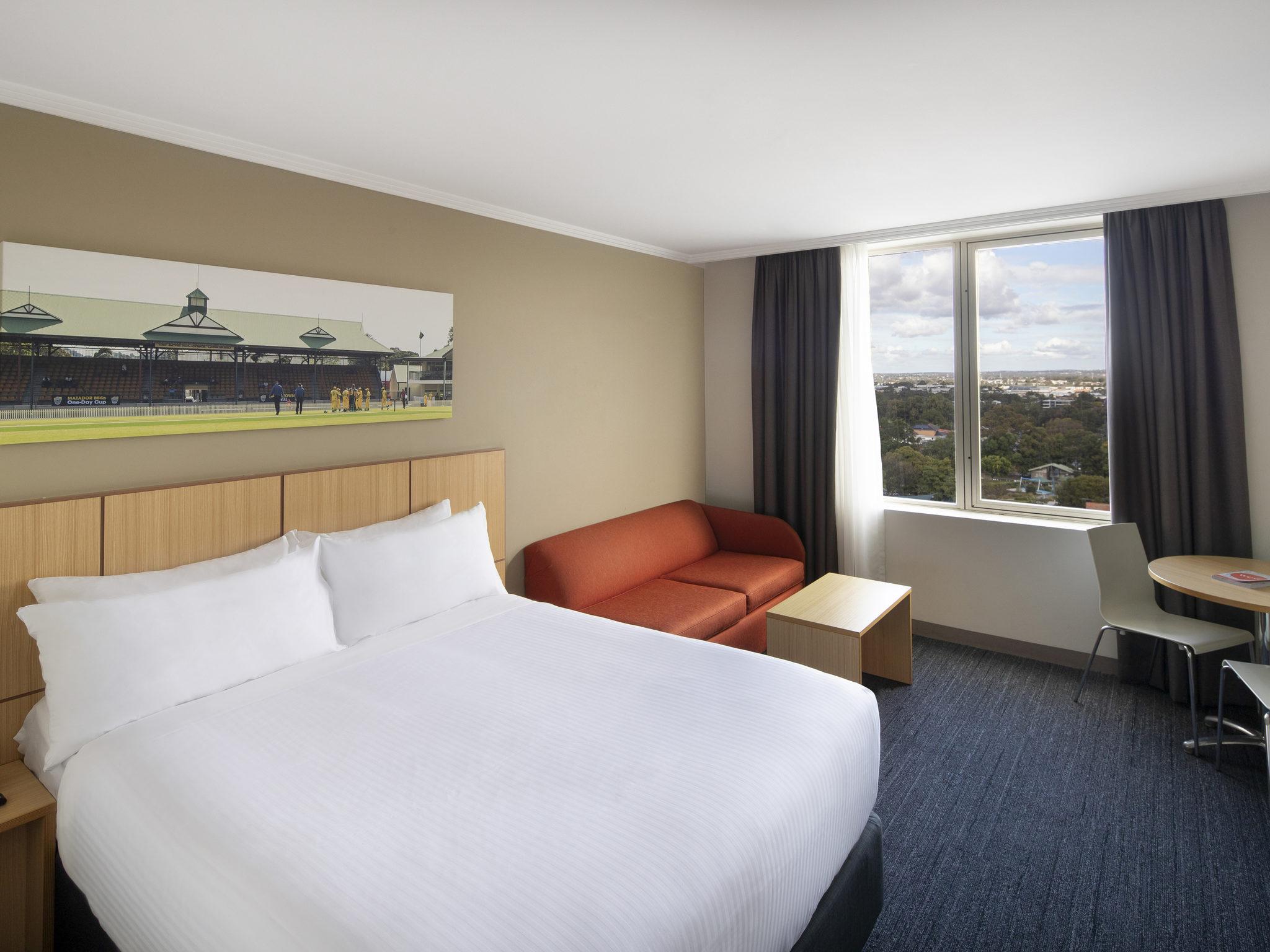 Mercure Sydney Bankstown Extérieur photo