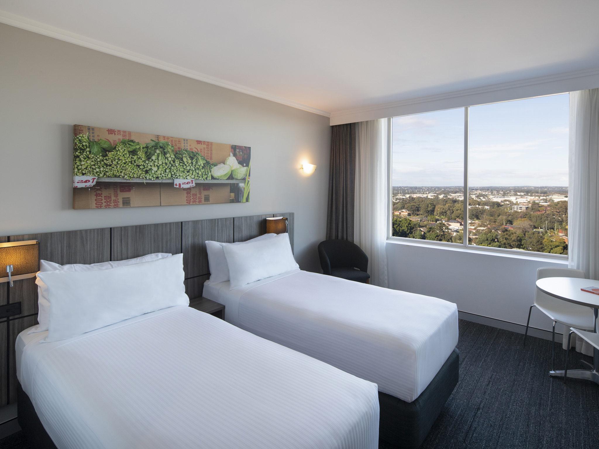 Mercure Sydney Bankstown Extérieur photo