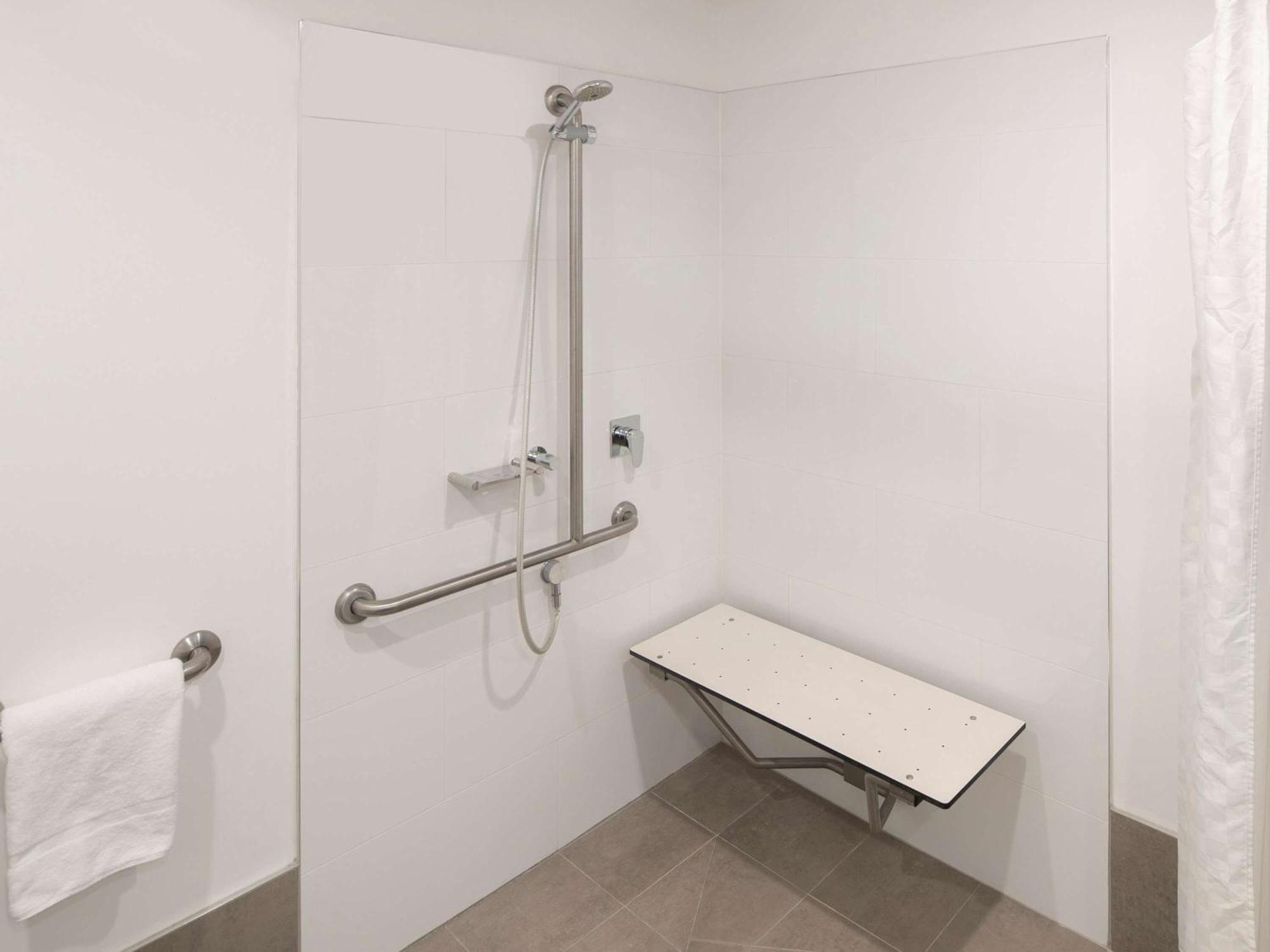 Mercure Sydney Bankstown Extérieur photo