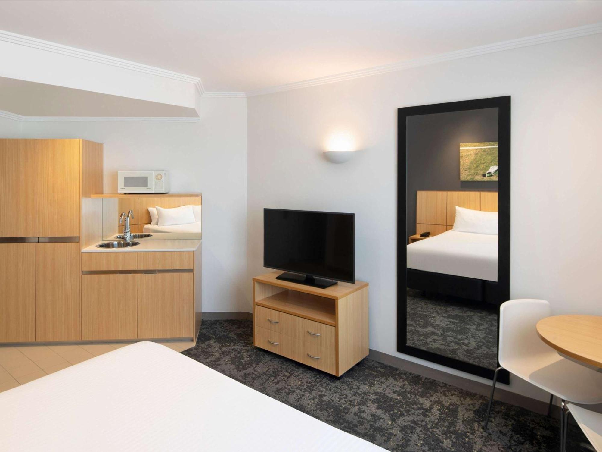 Mercure Sydney Bankstown Extérieur photo