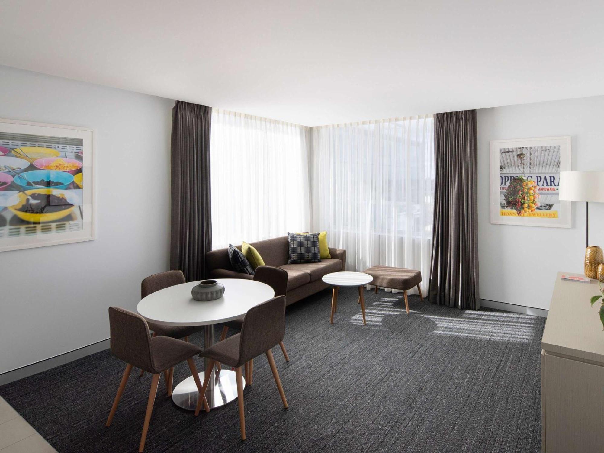 Mercure Sydney Bankstown Extérieur photo